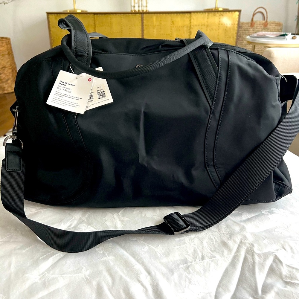 Lululemon black duffel bag